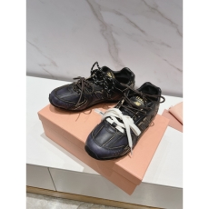 Miu Miu Casual Shoes